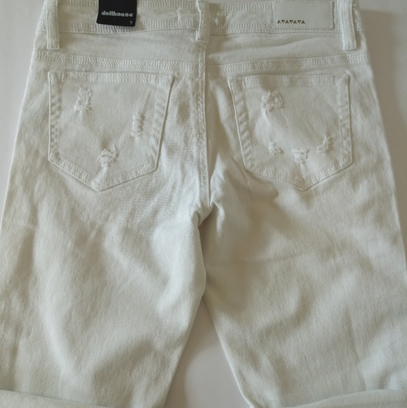 Dollhouse Distressed Roll-up Casual Shorts - Picture 2 of 8